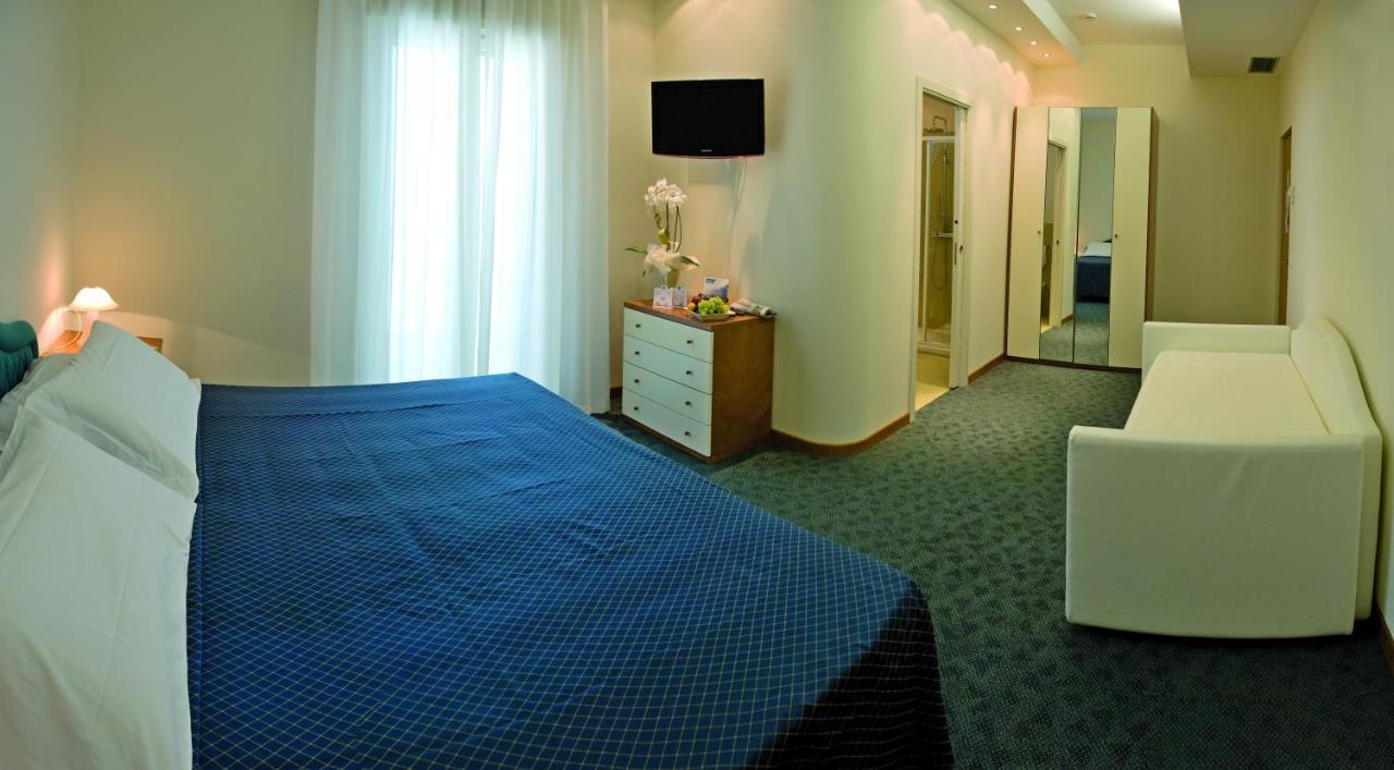 Hotel Sorriso Milano Marittima Exteriér fotografie
