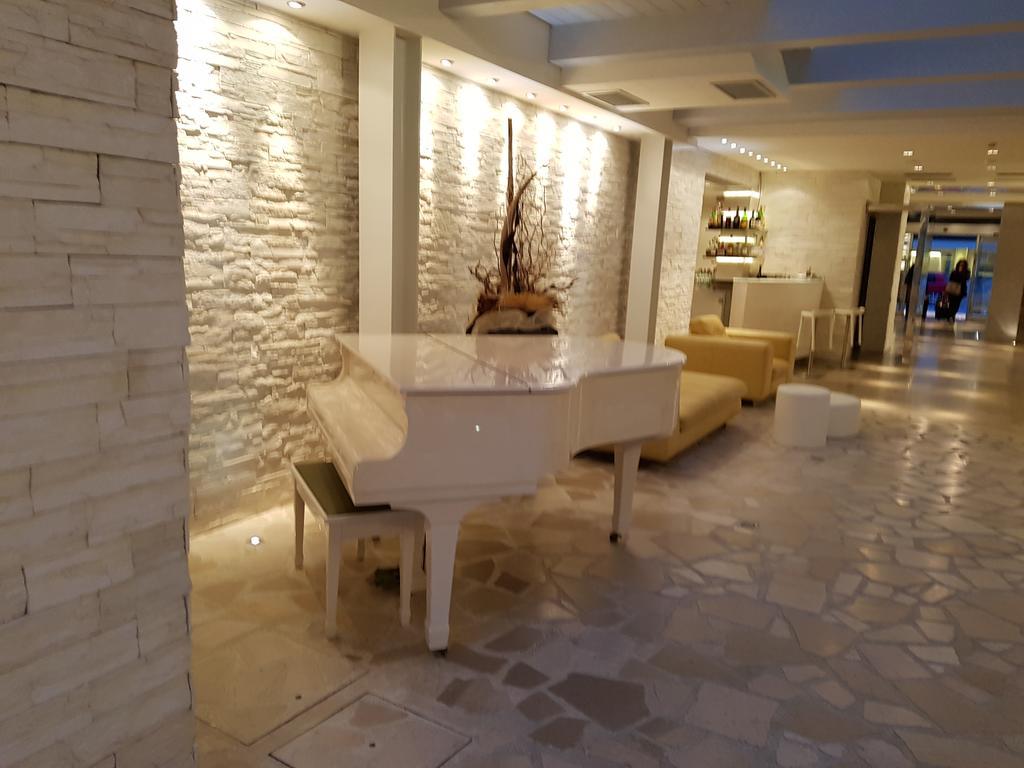 Hotel Sorriso Milano Marittima Exteriér fotografie