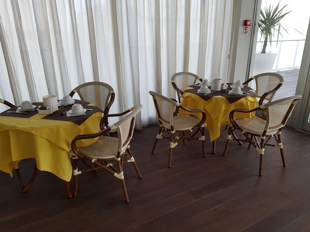 Hotel Sorriso Milano Marittima Exteriér fotografie