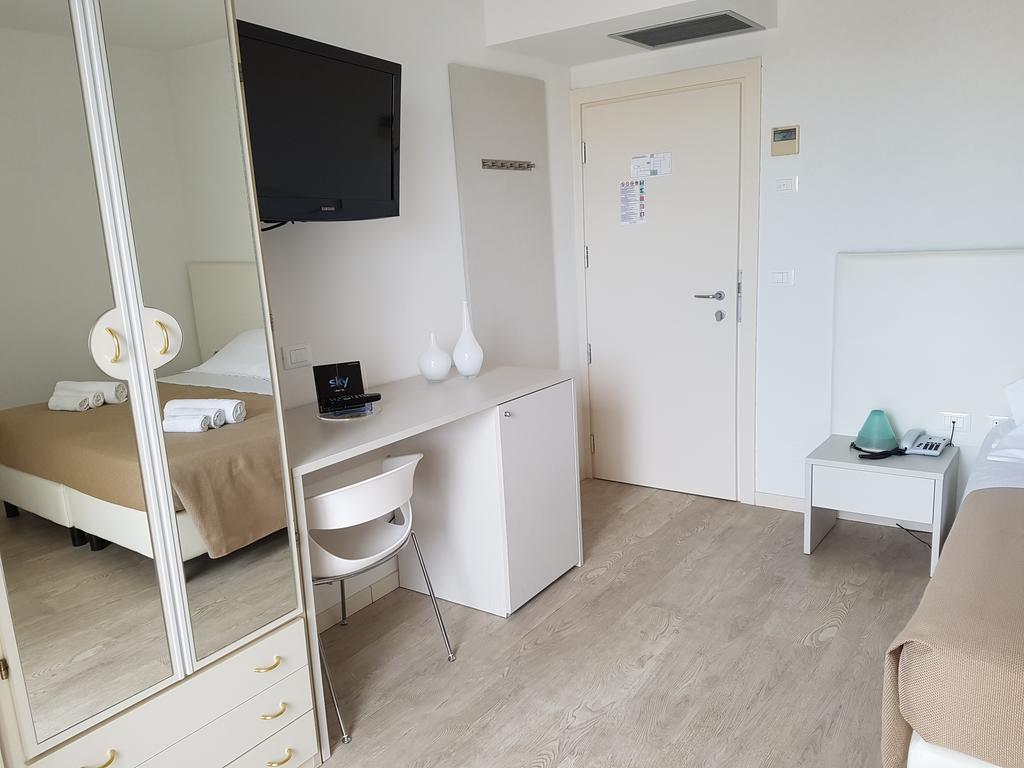 Hotel Sorriso Milano Marittima Exteriér fotografie
