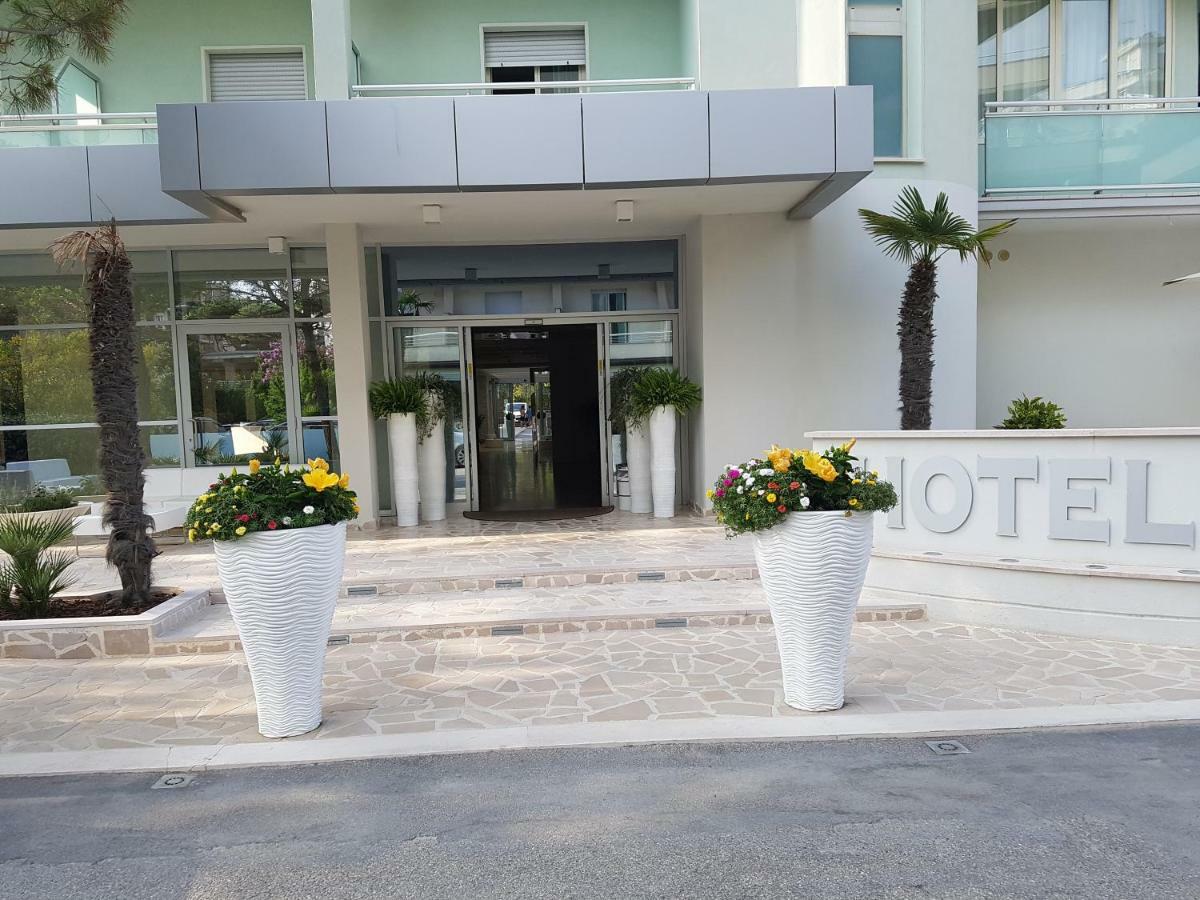 Hotel Sorriso Milano Marittima Exteriér fotografie